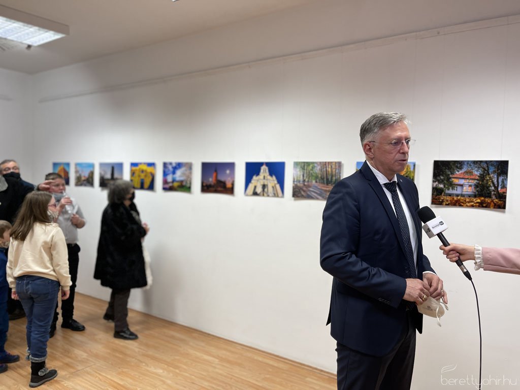 Naptárfotó pályázat - eredményhirdetés és kiállítás 24